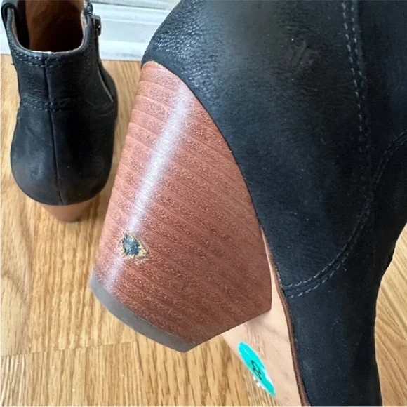 Like New! Frye Reina Ankle Boots - Picture 7 of 7